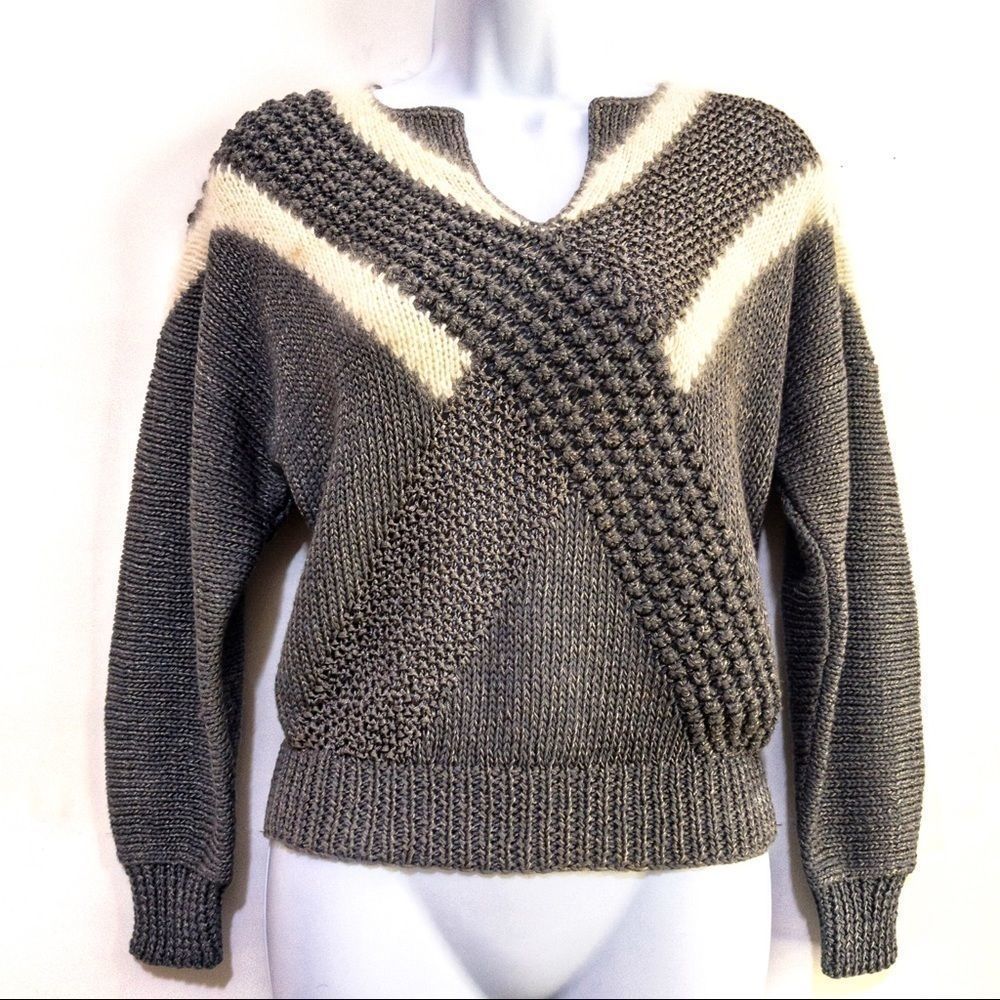 Chic Vintage 80s Hand-Knit Angora Blend Sweater in Grey & White by Nannell - S